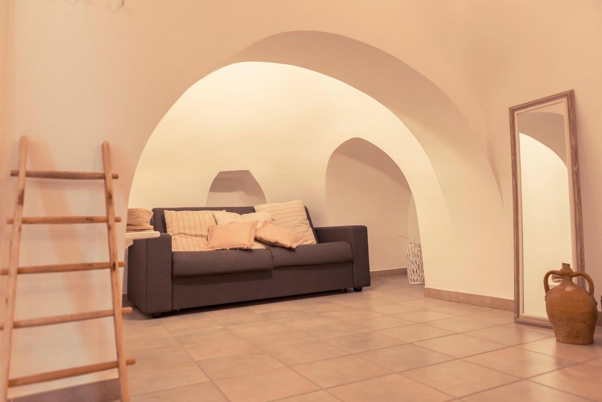 Trulli Antichi Mestieri - Widespread Trulli In The Historic Center Bed & Breakfast Алберобело Екстериор снимка