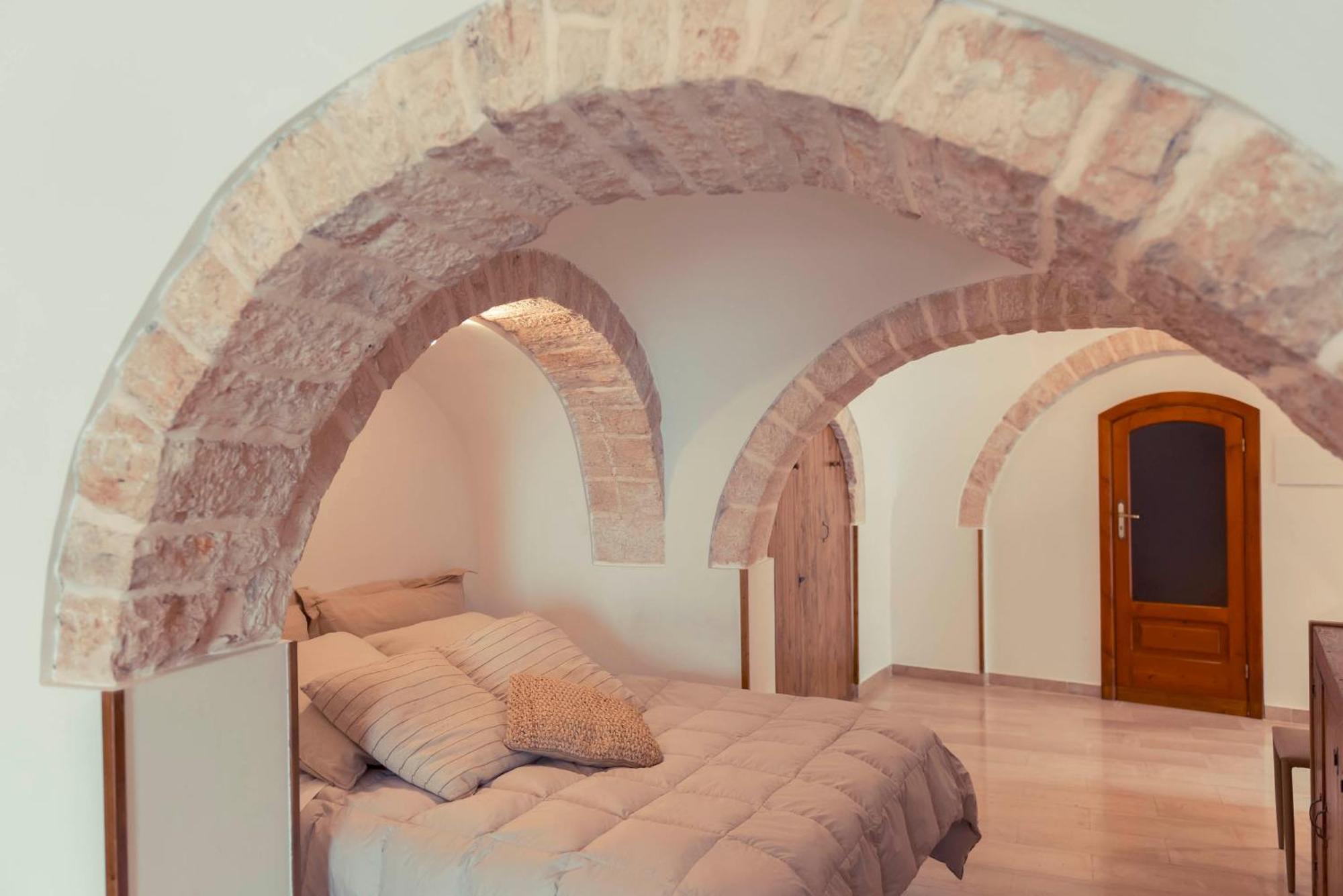 Trulli Antichi Mestieri - Widespread Trulli In The Historic Center Bed & Breakfast Алберобело Екстериор снимка