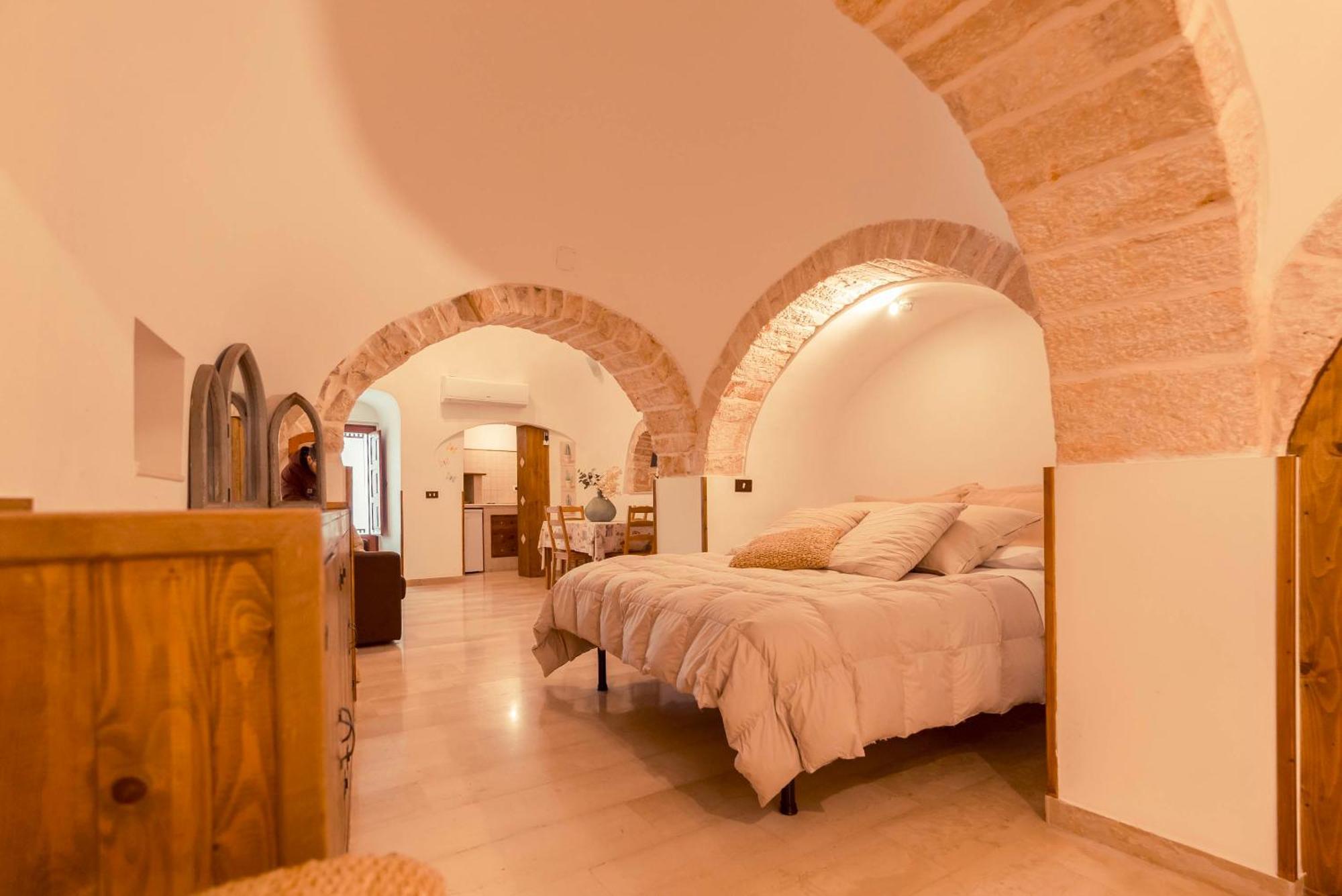Trulli Antichi Mestieri - Widespread Trulli In The Historic Center Bed & Breakfast Алберобело Екстериор снимка