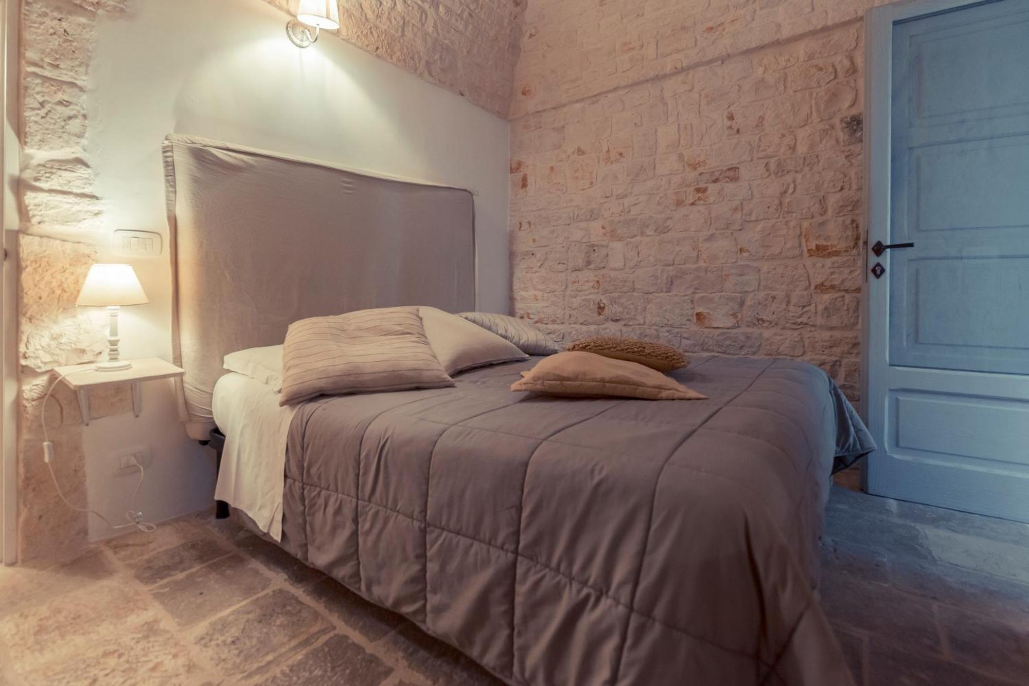 Trulli Antichi Mestieri - Widespread Trulli In The Historic Center Bed & Breakfast Алберобело Екстериор снимка