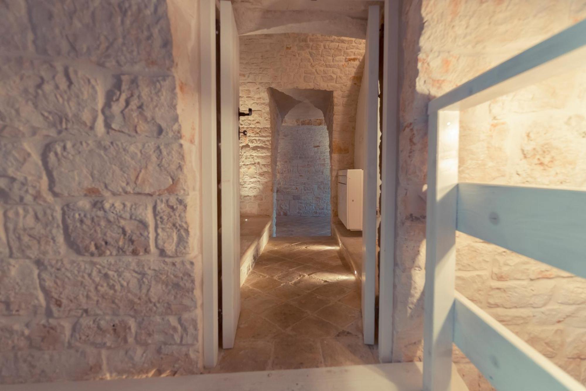 Trulli Antichi Mestieri - Widespread Trulli In The Historic Center Bed & Breakfast Алберобело Екстериор снимка