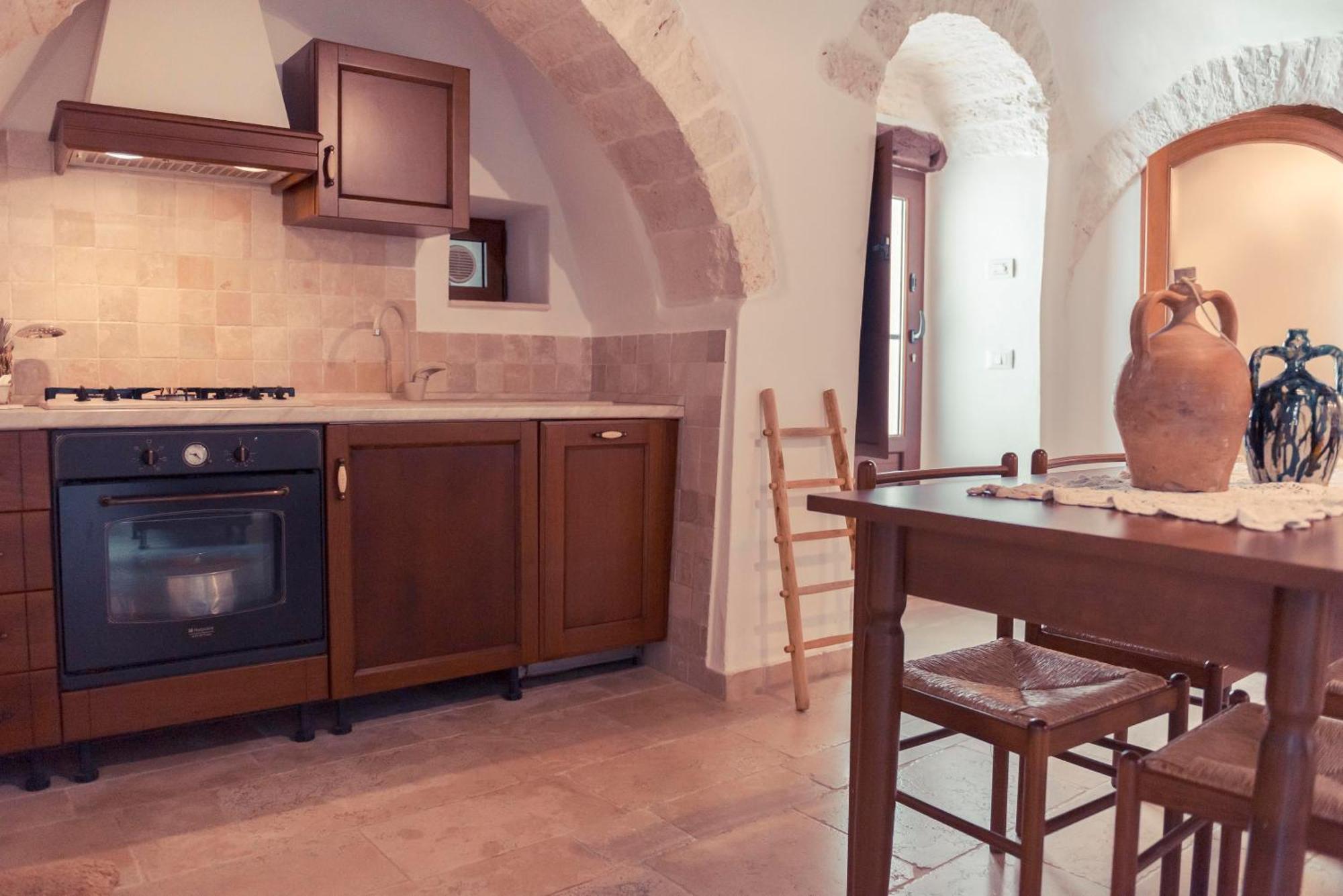 Trulli Antichi Mestieri - Widespread Trulli In The Historic Center Bed & Breakfast Алберобело Екстериор снимка