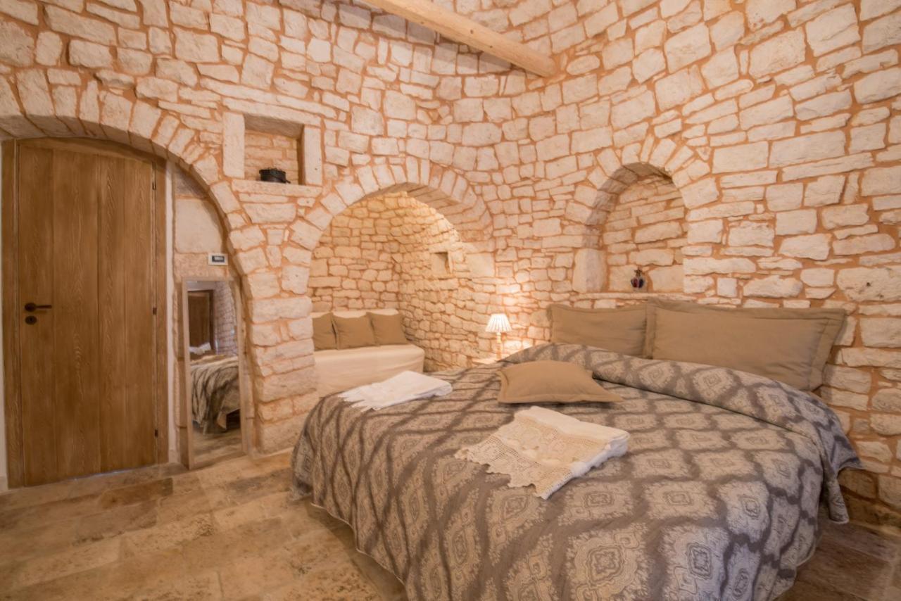 Trulli Antichi Mestieri - Widespread Trulli In The Historic Center Bed & Breakfast Алберобело Екстериор снимка